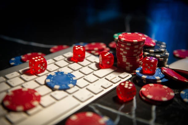 pancing77 platform dashboard showing live-dealer tables, slot games, and sportsbook markets